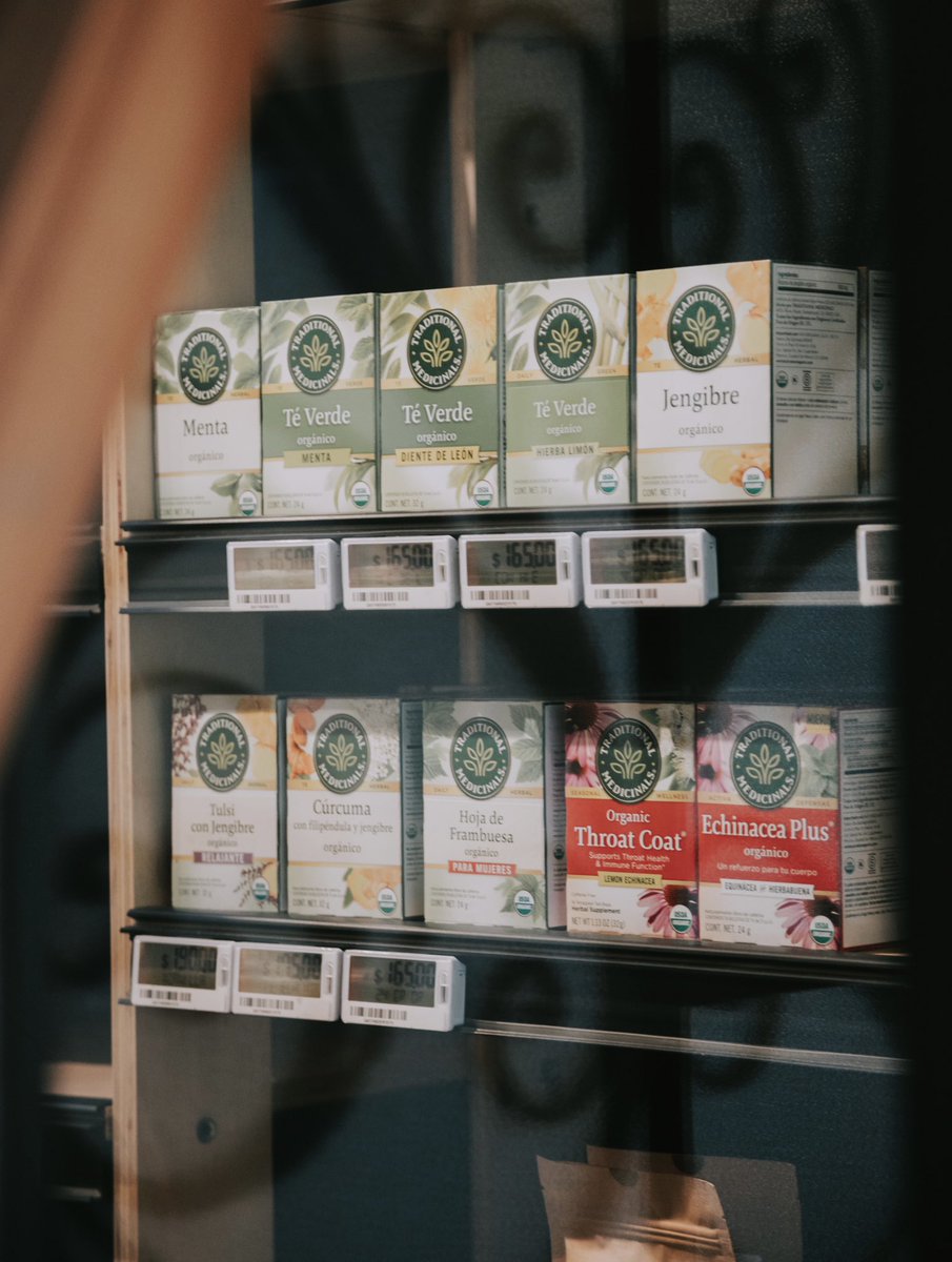 Cualquier té puede ser reconfortante, pero solo la mezcla adecuada es benéfica y reconfortante.
Los tés de Traditional Medicinals están creados de acuerdo a varios sistemas de medicina herbal tradicional. 

SHOP ONLINE! Visita ocmarket.mx