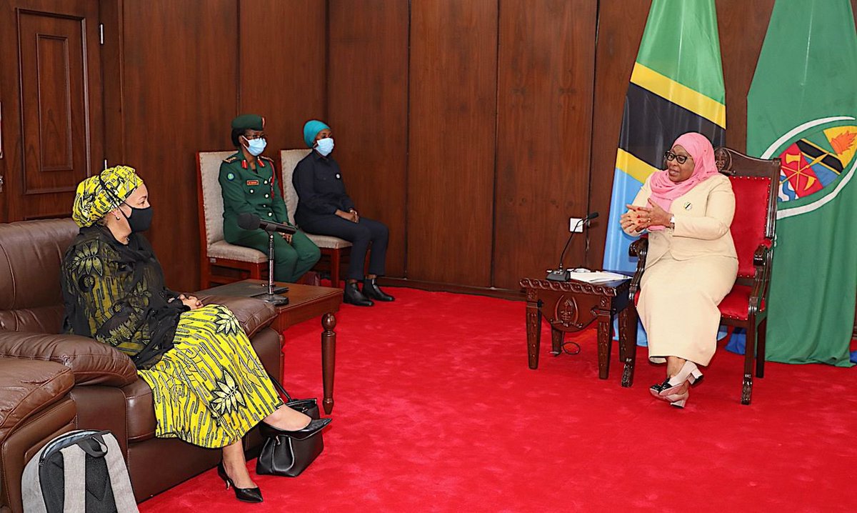 #HONGERA Rais <a href="/SuluhuSamia/">Samia Suluhu</a> kwa kazi nzuri.Umeendelea kuimarisha mahusiano ya Kimataifa.Leo 11/9/2021 tumeshuhudia ukikutana na Naibu Katibu Mkuu wa <a href="/UmojaWaMataifa/">Umoja wa Mataifa</a> Bi.Amina Mohammed, Ikulu Chamwino, Jijini Dodoma. <a href="/Mjengaomar/">Omar Kashera</a> <a href="/JMakamba/">January Makamba</a> <a href="/haniupekee/">Jaffar Haniu</a> @foreigntanzania <a href="/Amb_Mulamula/">Ambassador Liberata Mulamula</a>