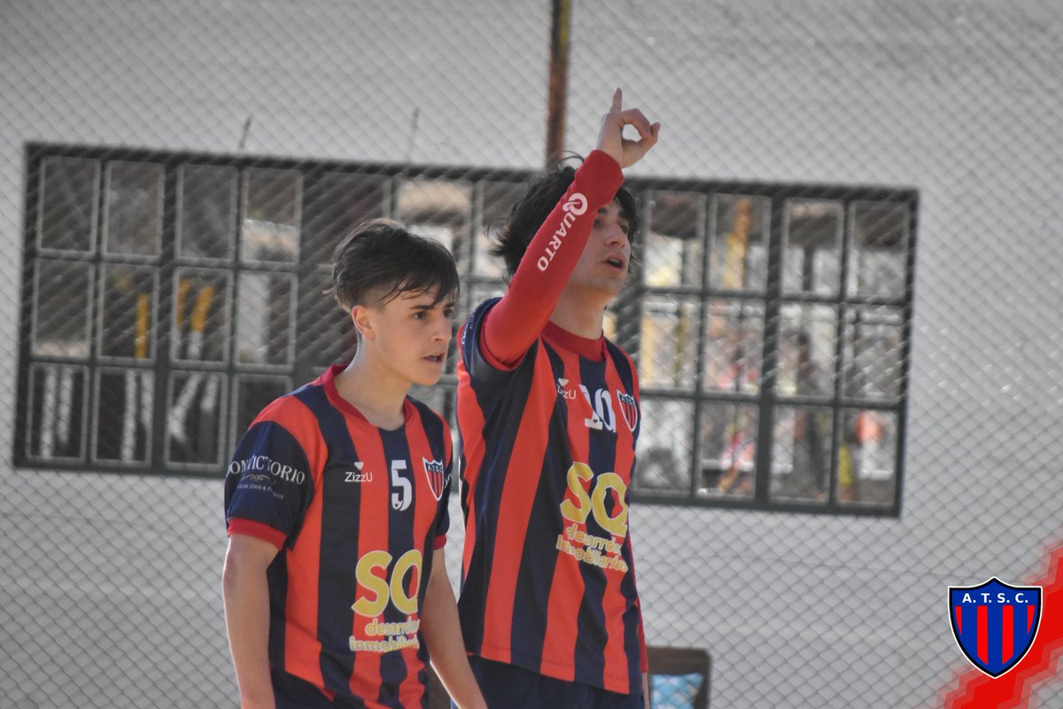 atscfutsal's tweet photo. #Inferiores #C20A

Enorme triunfo de nuestros bicampeones por 7-6 ante @ClubCementista en un cotejo sumamente disputado y de buen futsal 🙌💪.

#VamosLosPibes 
#VamosMatador https://t.co/NJHWHr4mJs