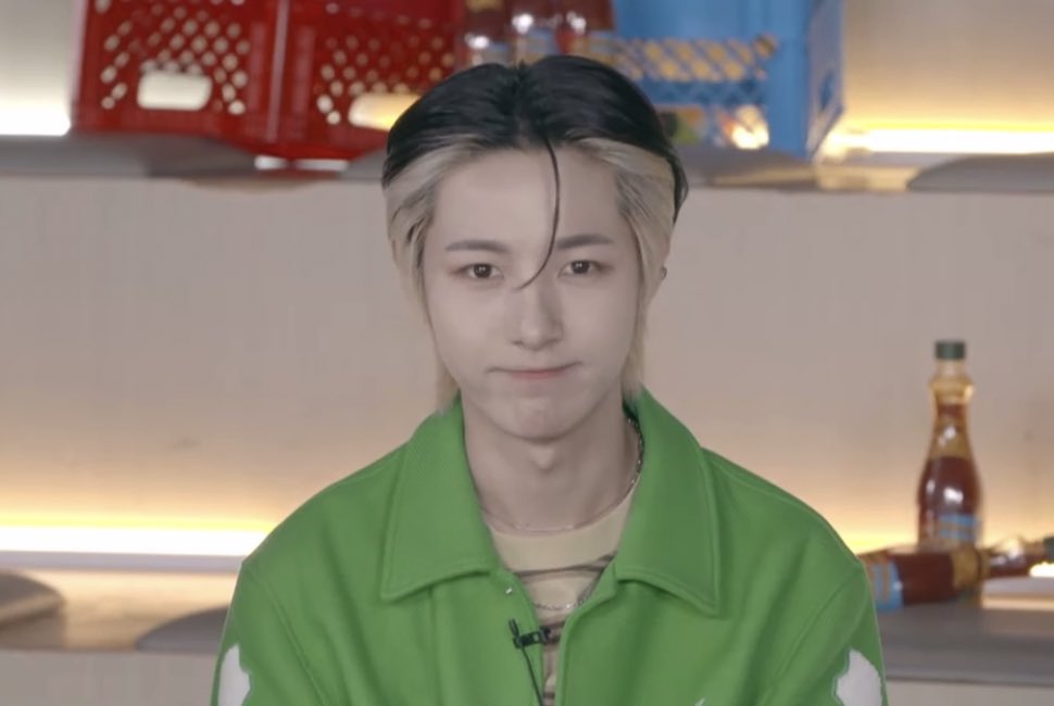 somsom leeꪔ̤̫ tweet media