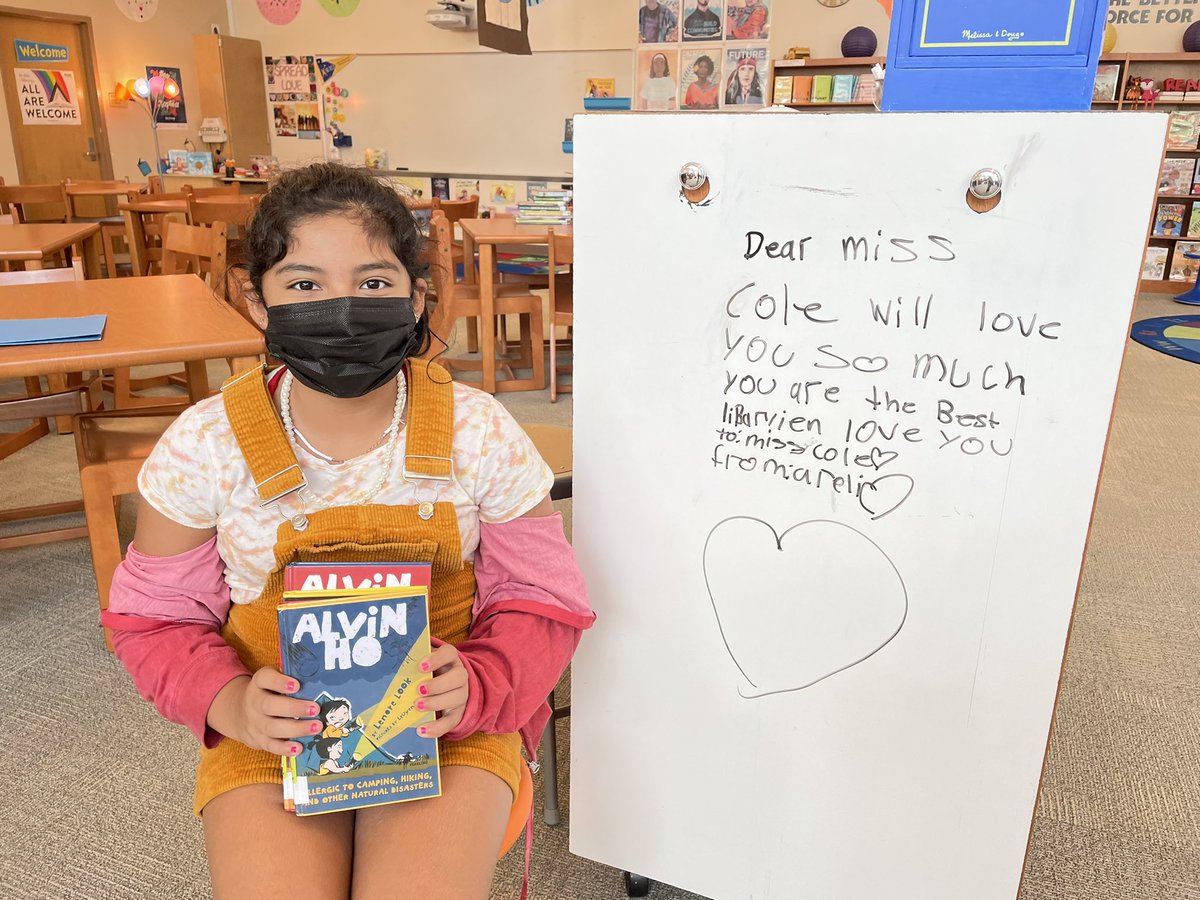 NESlibrary's tweet photo. Nothing better than a morning stop in the library to get the day off to a great start @NorthsideES and ❤️notes always leave me smiling. #NavigatorsREAD #NavigatorStrong https://t.co/0GMt4IDbF7