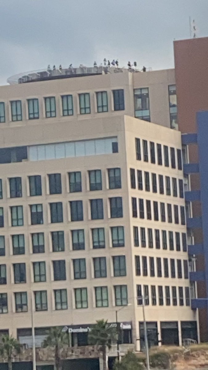 MarcosOmr's tweet image. Muy lamentable evento el que se desarrolla en el helipuerto de puerta bajío con escándalo auditivo desde las 5am por #commoncycle afectando la paz y entorno de los fraccionamientos aledaños, cómo se ve permite esto? @PoliciaNau @municipio_leon @SaludGuanajuato