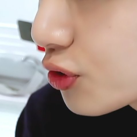 เอ็นดูต้าวก้อนนน ทำปากมู้ๆๆๆอยากมูุ้ๆๆแจ้ม https://t.co/2ETUKJfv8t<a href="/tag/butter"class="tags"><span>#butter</span></a><a href="/tag/iheartawards"class="tags"><span>#iheartawards</span></a><a href="/tag/bestmusicvideo"class="tags"><span>#bestmusicvideo</span></a>