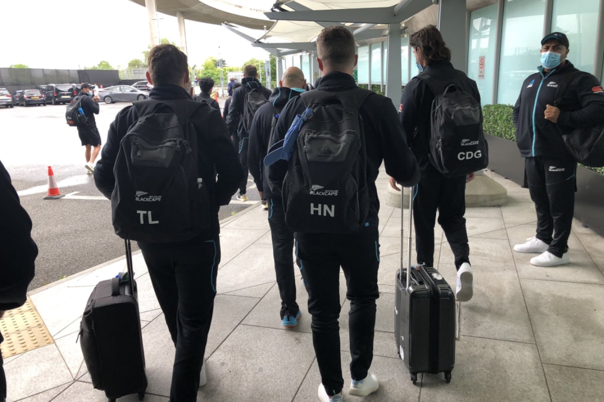 abidhussain2187's tweet image. Kiwis Touched-Down Pakistan After 18 Long Years!
Action Begins On September 17 In Rawalpindi With 3 ODIs Followed By 5 T20Is In Lahore! 

What A Moment For Pakistan Cricket To Welcome Back Big Teams In Pakistan.
Eng &amp;amp; Aus In Ring

#Thanks_NZC_Thanks_Kiwis

#PAKvNZ #3ODIs #5T20Is