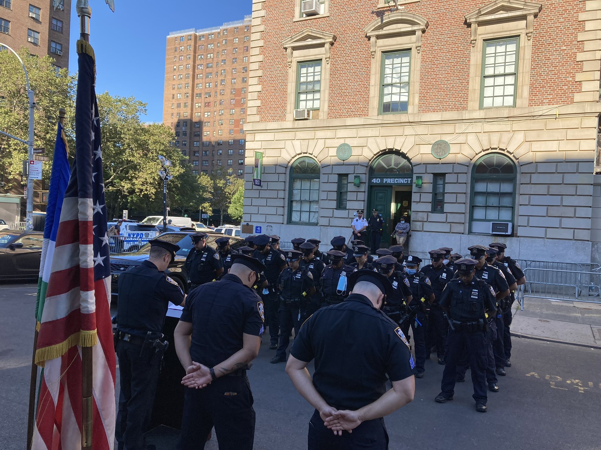 [Letter3 5] 10 Precinct Nypd - yy3d3zy