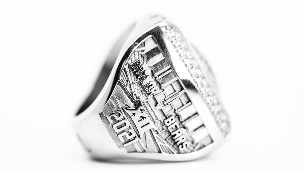 BaylorMBB's tweet photo. Some really big rings for the #Big12MBB Champs 🏆

#SicEm | #CultureofJOY 🏀 https://t.co/Yfxd8sRlMp