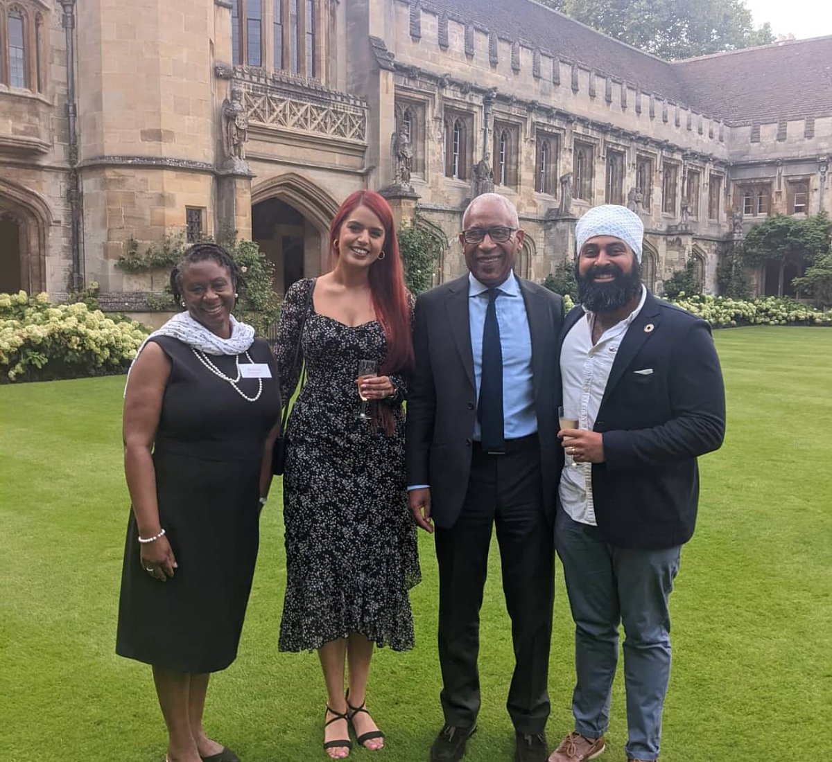 behindthenetra's tweet photo. Pathway to Success Class of 2021 🎉

It's been an honour for @IndyHothi and I to be a part of @opblackvote's leadership programme this year, in partnership with @magdalenoxford  @BlavatnikSchool
@HouseofCommons https://t.co/5J9eMsMkna