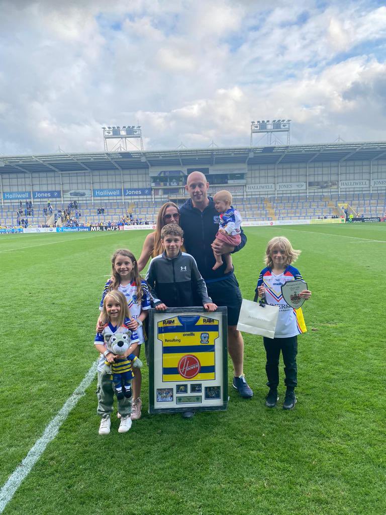 Chris Hill tweet media