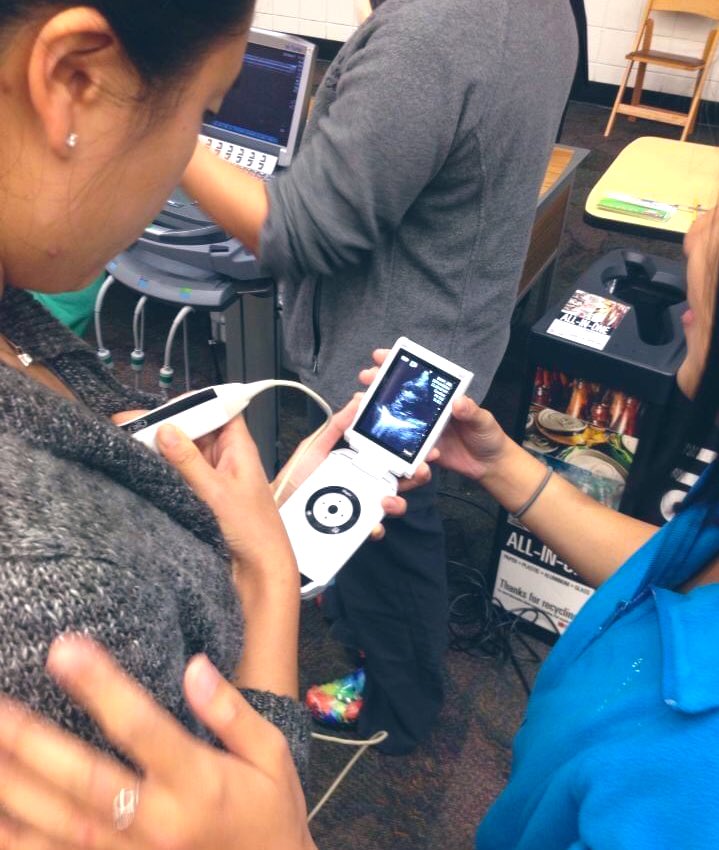 serenasound's tweet photo. Throwback to #medschool and checking out my #shortaxis eith @cdichang. As I’m running around in the hospital to codes and erts I dream about having one these suckers. https://t.co/ktCyouyNCI