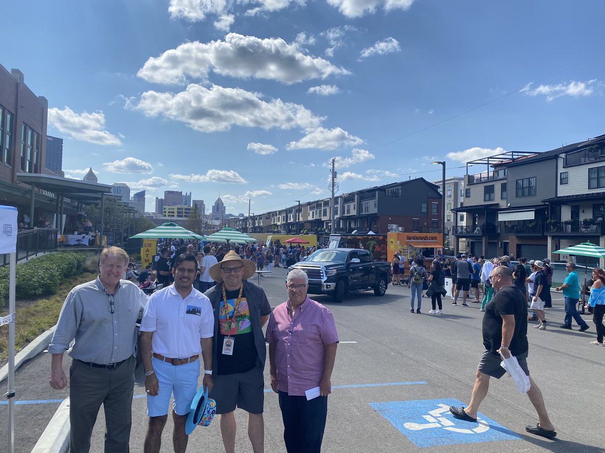 ACE_Innamorato's tweet photo. The Pgh Taco Festival supports & raises funds & awareness for the Latin American community; it’s been held since 2016 in partnership with@PghHispanic & #LACU. Sen @WayneDFontana, Mayor @billpeduto and I were delighted to cut the ribbon to kick off the annual event. https://t.co/KHIim0GvX8