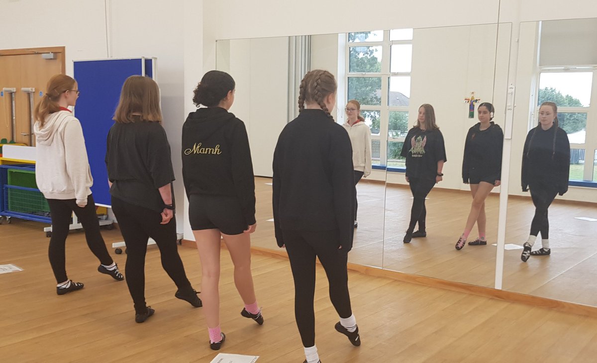 ConorAcademy's tweet image. Getting back into the #ConorAcademy Studio is simply &quot;FAB-U-LOUS&quot; 💚 Welcome back everyone ☘👏 
#DanceIrish #DanceForFun #BoysDanceToo #HealthAndWellbeing #ConorAcademy