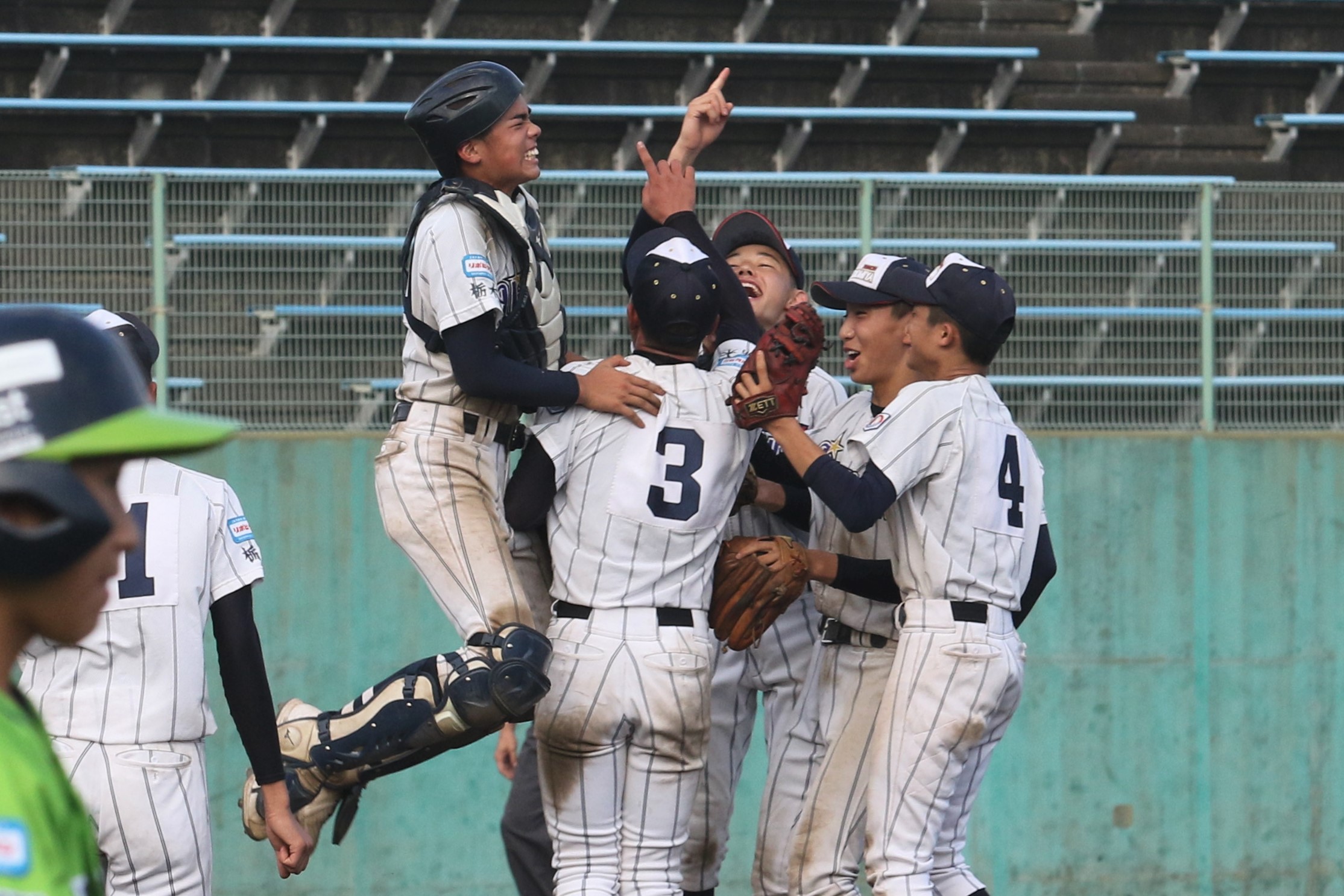 スポーツ報知ボーイズリーグ 東日本 メニコン杯第24回関東ボーイズリーグ大会中学生の部 9月5 11日 準々決勝 白井中央５ ０つくば学園 横浜緑３ ０武蔵狭山 狭山西武７ ４東京城南 県央宇都宮４ ３湘南 準決勝 横浜緑９ ４白井中央 県央宇都宮５