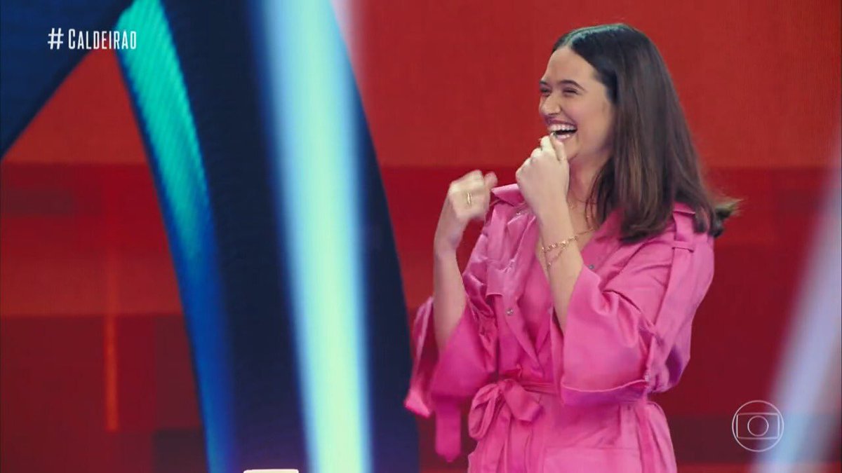 brjupaiva's tweet photo. Gabaritou! JULIANA PAIVA NO CALDEIRÃO https://t.co/LuuMZJYlJk