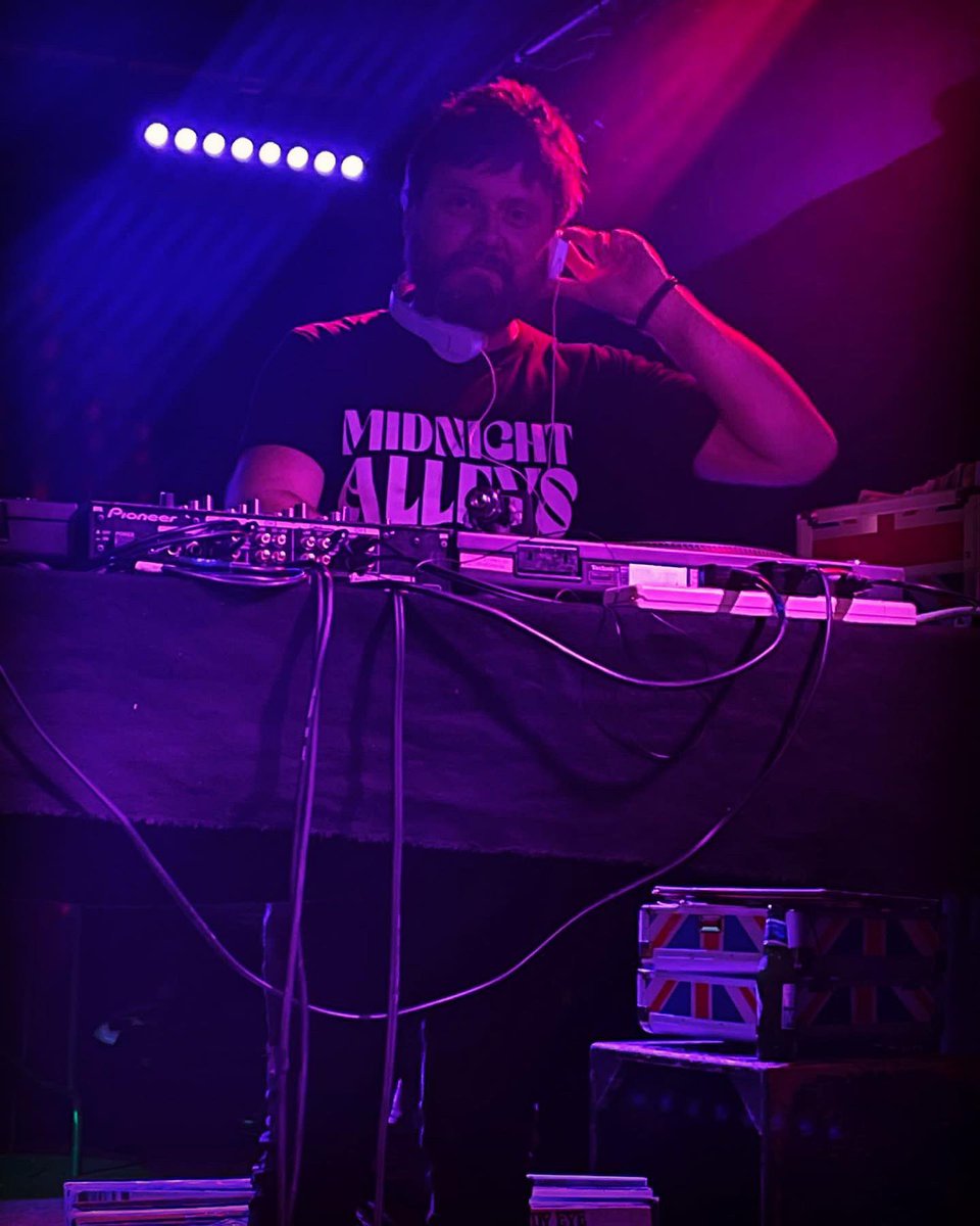 Rob Fiddaman 🎧 🎙 📻 (@rob_fiddaman) on Twitter photo Well I’m still buzzing and partially deaf but big thanks to <a href="/nightanddaycafe/">Night & Day Cafe</a> for having me play a club night and thanks for everyone that came along 🧔🏻 Well I’m still buzzing and partially deaf but big thanks to <a href="/nightanddaycafe/">Night & Day Cafe</a> for having me play a club night and thanks for everyone that came along 🧔🏻