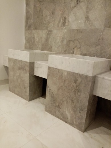 تفصيل وتوريد وتركيب جميع ديكورات الرخام وامغاسل 0566611750