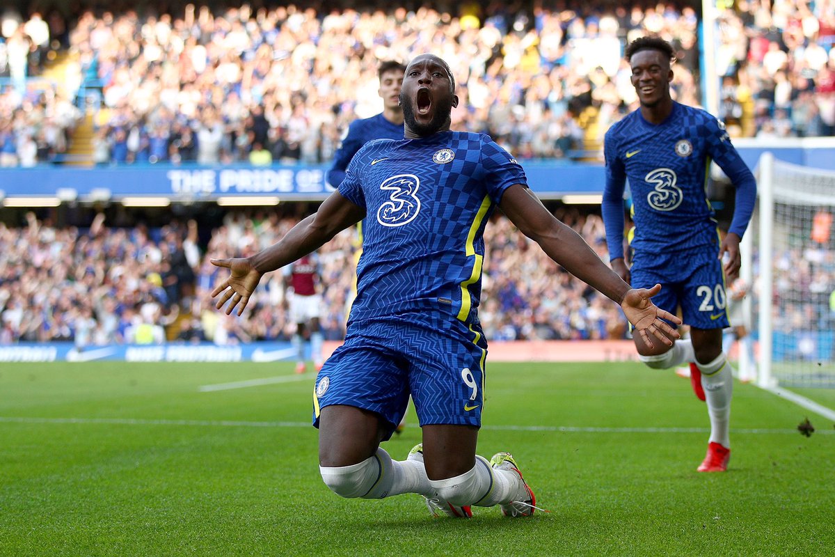 Romelu Lukaku scored twice as Chelsea continued their unbeaten start with a comfortable 3-0 win against Aston Villa at Stamford Bridge.

Chelsea 3-0 Aston Villa; Lukaku 15’ 90’ Kovacic 49’

#cfc #avfc