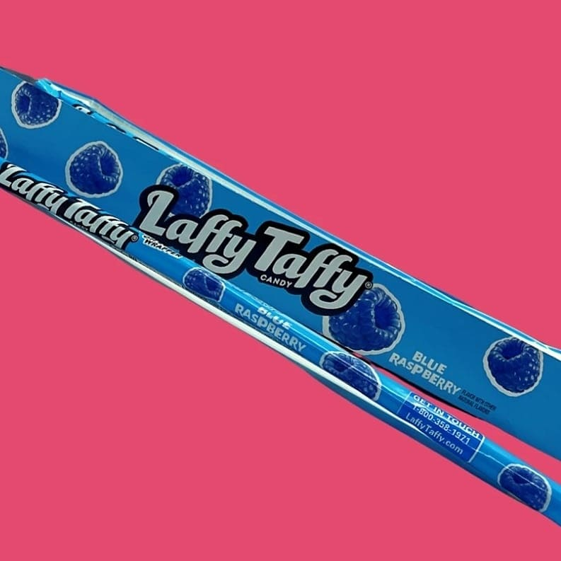 CandyBarUK's tweet photo. Have you ever tried Laffy Taffy? 

If yes, what is your fave flavour? 🍒🍇🍌🍍🍓🍏

If no, try them all and let us know in the comments below! 👇👇👇

#laffytaffy #grape #cherry #banana #apple #strawberry #fruit #fruits #sweets #tryit #flavour #taste #chewy #candy #candybaruk https://t.co/b8AZeGc5RG