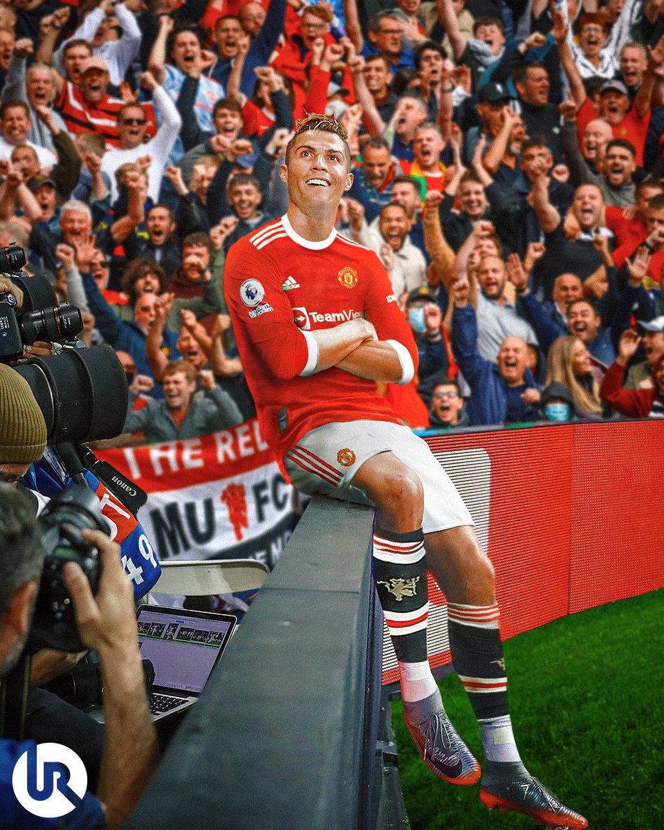 Two goals on his return to Old Trafford. 

Just another day in the office for <a href="/Cristiano/">Cristiano Ronaldo</a> 🔥