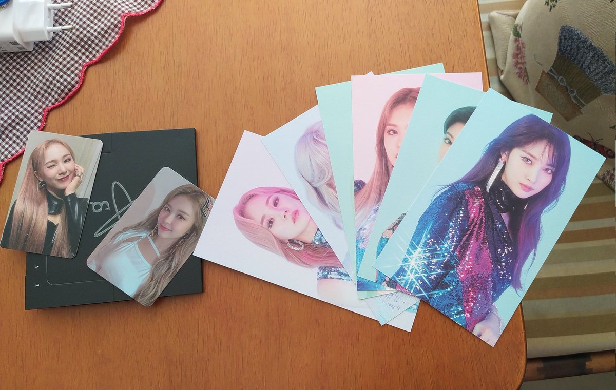 minchaneverland's tweet photo. ✨VENDA/VENDO EVERGLOW✨
- infos nas imagens
RT pfv?
@vendaetrocakpop @KPopTr_Venda @kpop_vendas @helpkpopvt @vendas_kpop @Vendaetrocakpo1 @tradingcardkpop @veteverglow #wtseverglow #vendaeverglow https://t.co/RiEE85ucKF