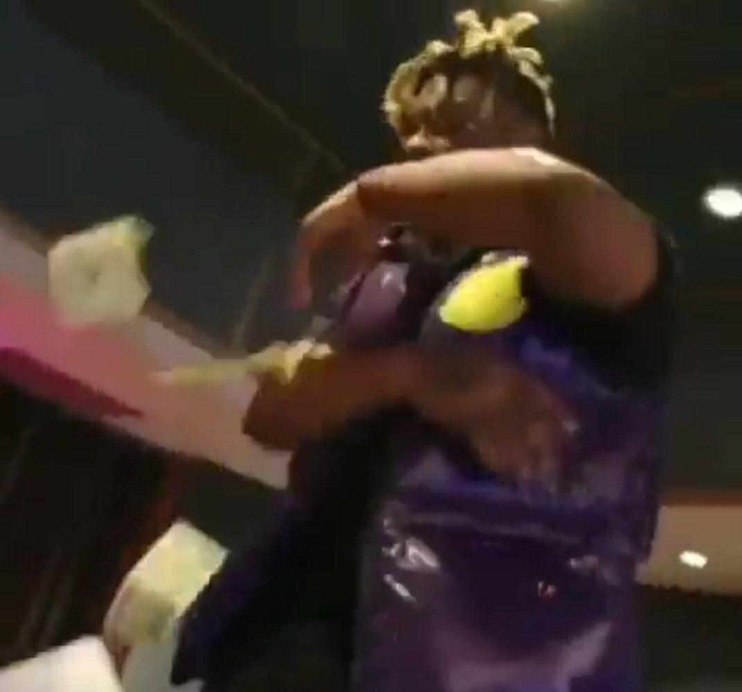 itsAllyWrld's tweet photo. j throwing dat money around๐๐ธ๐โ. #999shit #999family #juicewlrd #LLJW #moneyshit #notallaboutthatmoney #rip https://t.co/dr4oSiWwma