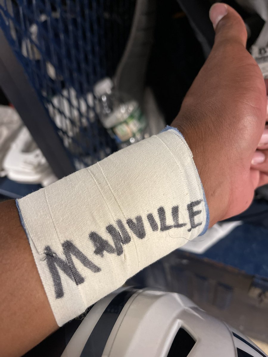 kicks_on_fuego_'s tweet photo. @StevenJGarcia18 #MANVILLESTRONG #Manvillefootball #TCNJFOOTBALL https://t.co/BgV7r7WGSL