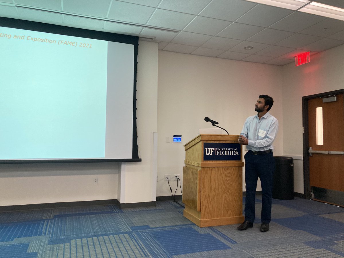 SoGoodrich's tweet photo. What a great way to start the conference! Awesome talks , Amanda Ghilardi, @RajMangadan , and @Lt_Gaurav ! 

ACS Mini FAME

@UFChemistry @AponickGroup @CastellanoLabUF 

#ACS #OrganicChemistry #MiniFAME https://t.co/w6L1Pqkx8z