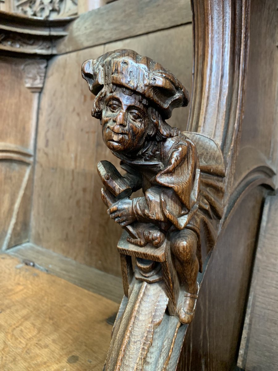 ChristelTh's tweet image. Happy to be back in the choir stalls! Late medieval sculpture is the best. #Amiens