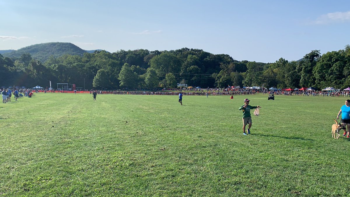 Excited for the first xc meet!!
Girls starting us off!