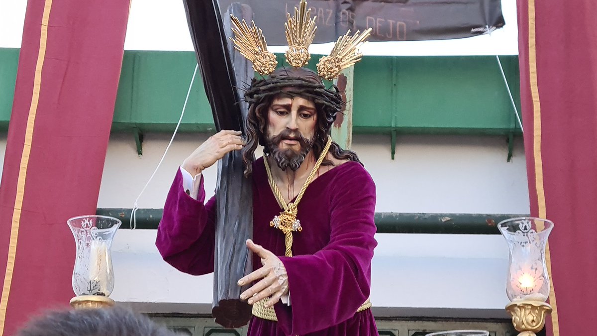 DeCuartillos's tweet photo. En el día de ayer, Ntro. Padre Jesús Nazareno de la Paz, realizó su Traslado, por los aledaños a la Iglesia Parroquial, con motivo de su 5° Aniversario. 
Desde aqui, queremos agradecerles a todas las Hermandades invitadas que estuvieran con nosotros.

#lapazosdoy_lapazosdejo# https://t.co/N29719D94q