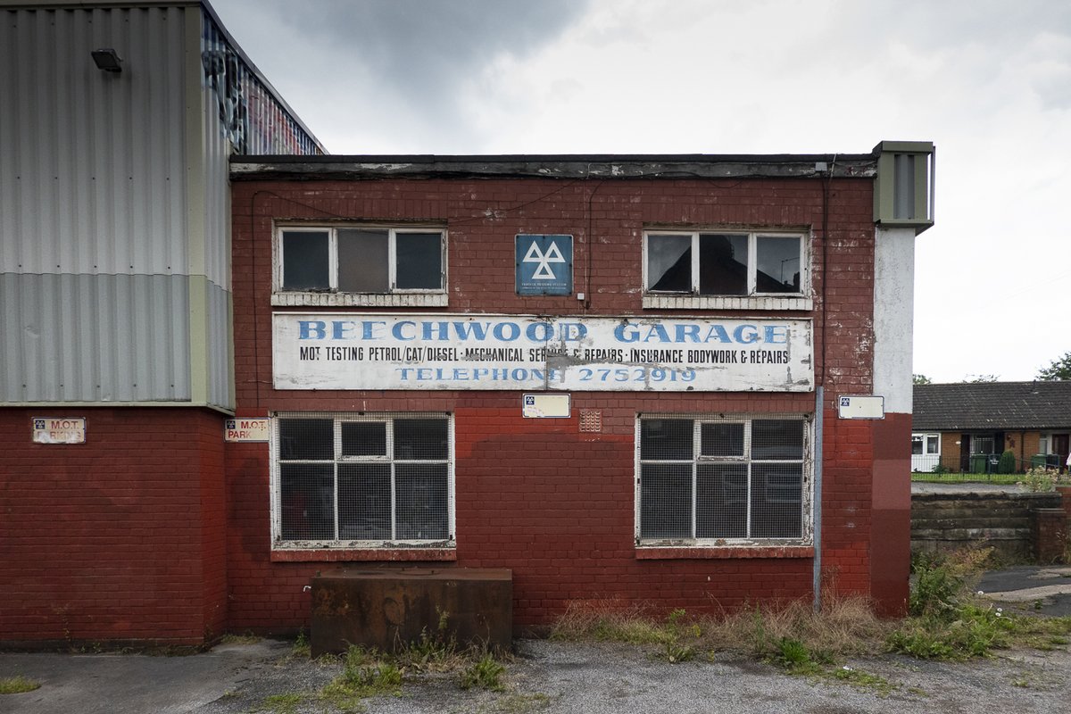 53DegNorthPhoto's tweet photo. Beechwood Garage
@WallArtGroup @GrimArtGroup @1streetart #Leeds #burley #Streetart #LS4 #photography #streetsofleeds https://t.co/EuAJWKVajs