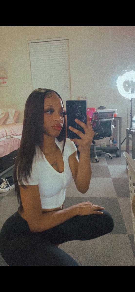 👅. .