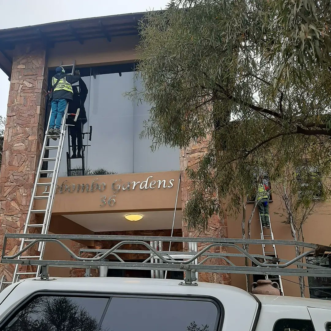 thamaga072's tweet photo. @djsbu Windows &amp; solar panels cleaning maintenance in Gauteng. To get our services, kindly contact us on:

Cell: 065 990 5974/ 072 325 9998 
Email: info@windowscleaningprojects.co.za 
Web: http://windowscleanin@gprojects.coza https://t.co/dx1JbMX17P