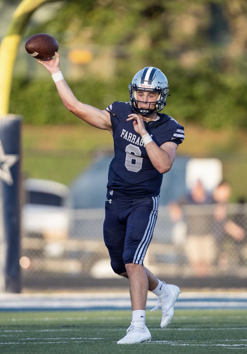 Farragut High School Senior Quarterback DAWSON MOORE 
2️⃣0️⃣2️⃣1️⃣ Season Stats after 4 Games 🏈⚓️
PASSING:
64 of 94 (68.1%), 926 yards, 8 Touchdowns, 1 INT, 123.8 QB Rating
Dawson also has 2 Rushing Touchdowns
(Photo by ⁦<a href="/crfoto1/">Carlos Reveiz</a>⁩ )
⁦<a href="/5StarPreps/">5Star Preps</a>⁩ ⁦<a href="/prepxtra/">PrepXtra</a>⁩ ⚓️🏈