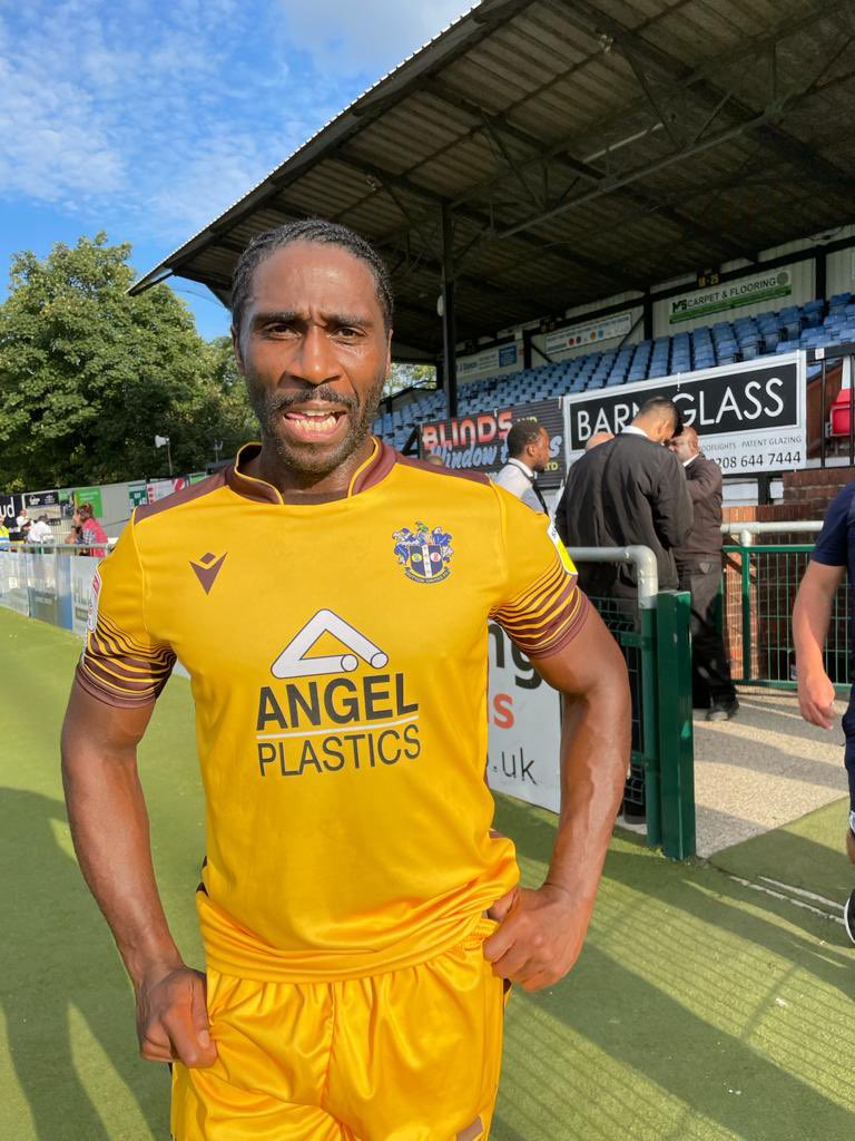 Coming on as a substitution in the second half. <a href="/djdundo/">TheBajanBaggio 🇧🇧 🇱🇨</a> becomes the oldest player to make an <a href="/EFL/">EFL</a> debut. 👏👏👏 Dundo’s gonna get ‘ya 💛