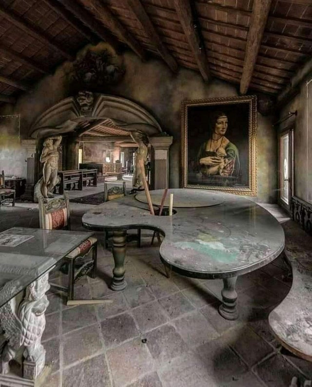İtalya'da terk edilmiş sanat stüdyosu