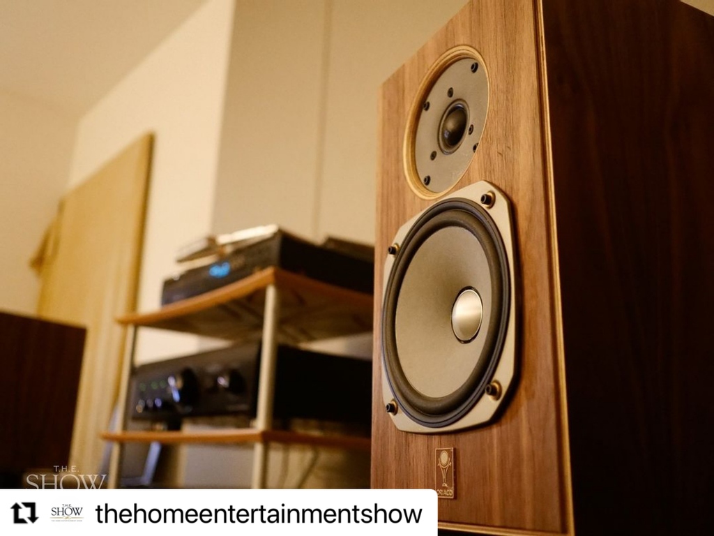rosecitymedia's tweet photo. We're absolutely delighted that Tonian Labs exhibited their new Oriaco G6 monitor speakers at our client @onlyattheshow's T.H.E. Show 2021! ⁠
⁠
Reposted from @thehomeentertainmentshow⁠ on IG
⁠
#THEShow #records #vinyl #rpm #music #audio #highend #hifi #nowplaying #tonianlabs https://t.co/bWHV5JwME9