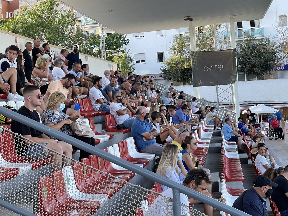 cdjavea's tweet photo. Primer partido en casa con buena entrada. Minuto 54 1-1 contra el Muro CF. Gracias a todos los socios y adicionados por la asistencia https://t.co/9RR3VLvExQ