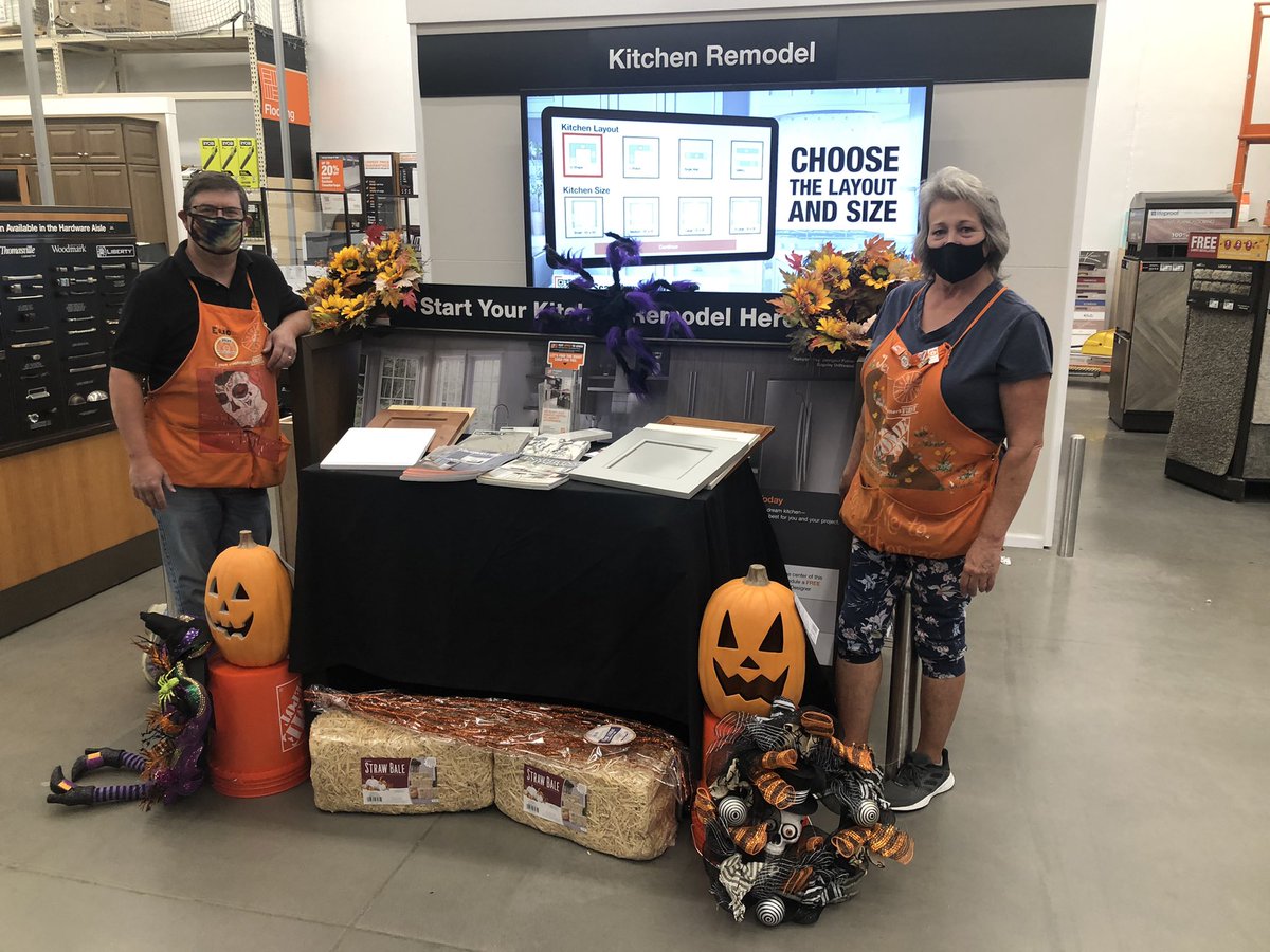 Come see us this weekend about that dream kitchen!! #d253 #specialtyevents <a href="/tess_leyba/">Tess Leyba</a> @kylerey81 <a href="/MarkDMiller13/">月月</a> @Sally_Gaineyhd <a href="/LpKyla/">Kyla Little-Pendergrass</a> <a href="/RodriguezMBridg/">Bridgett Rodriguez</a> <a href="/NeriWilliams/">Neri Williams</a>