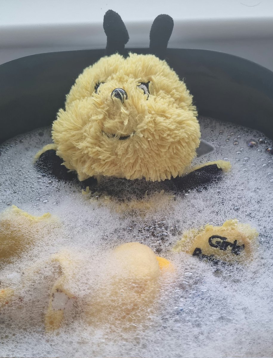 GBGarthdee tweet media