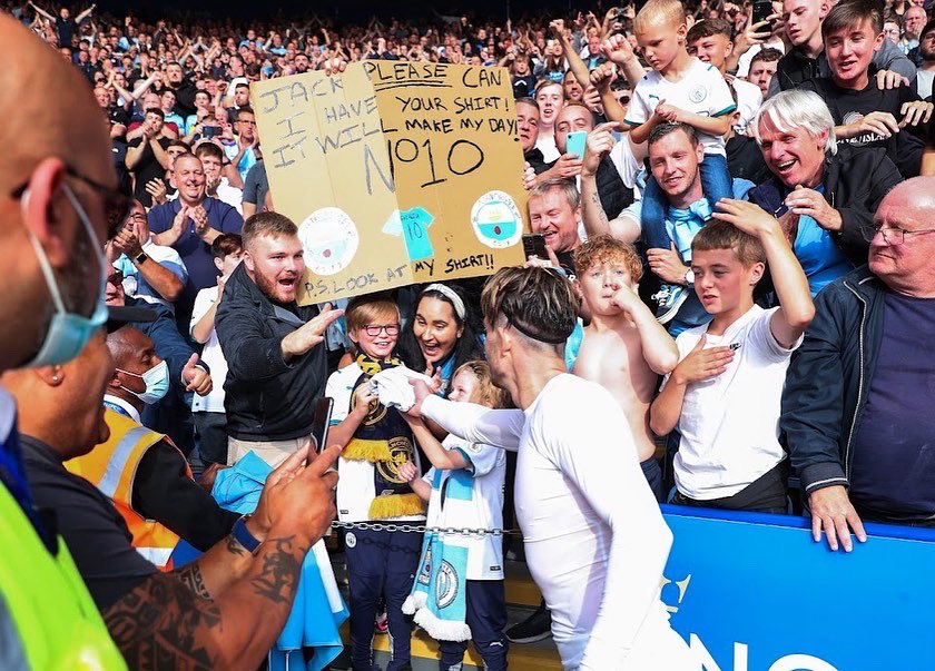 JackGrealish's tweet photo. Perfect birthday present 🥳 another 3 points ✅💙 https://t.co/JD4xwnc4jA