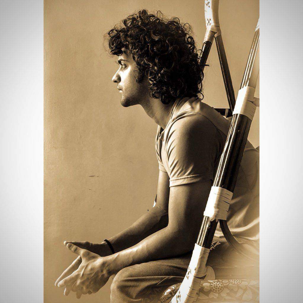 thankyousumedh's tweet photo. @Beatking_Sumedh The Vision He hold in his eyes, is The present now he lives every bit of it! ❤️  #51DaysLeft 
#OurSunshinesBdayCountdiwn https://t.co/8Jp8n9XnMe