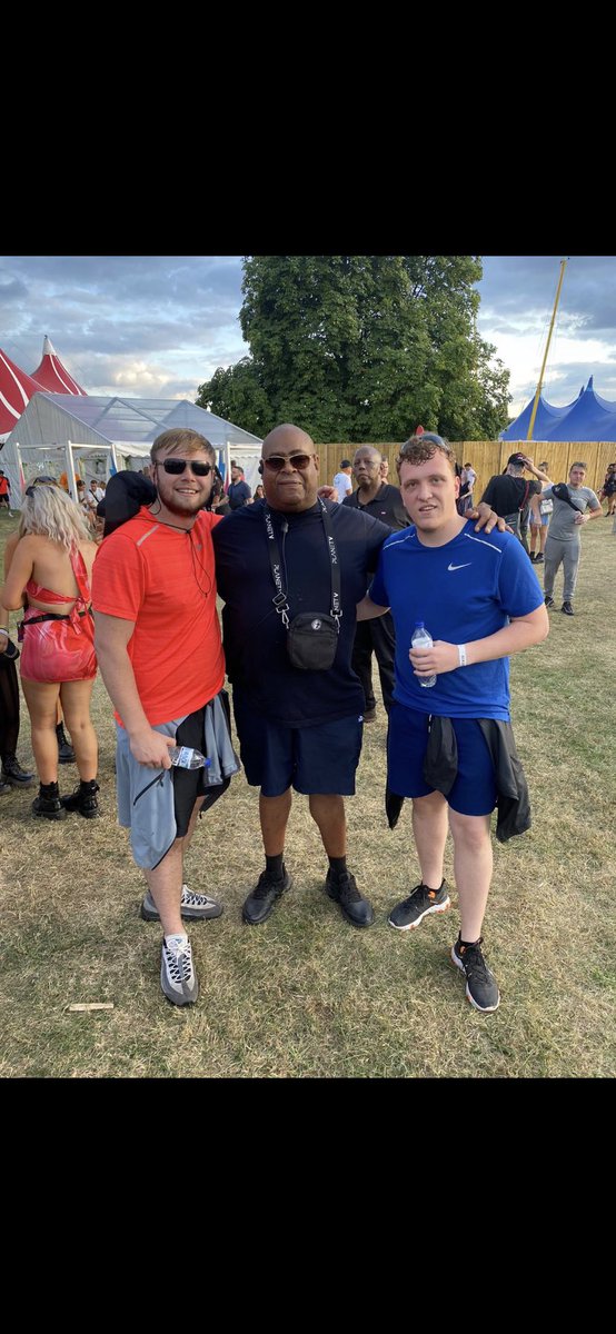 JamesBurrows_'s tweet photo. @Keiran_leason recons he’s just met Carl cox 😂😂😂 https://t.co/h1XMT6zTJg