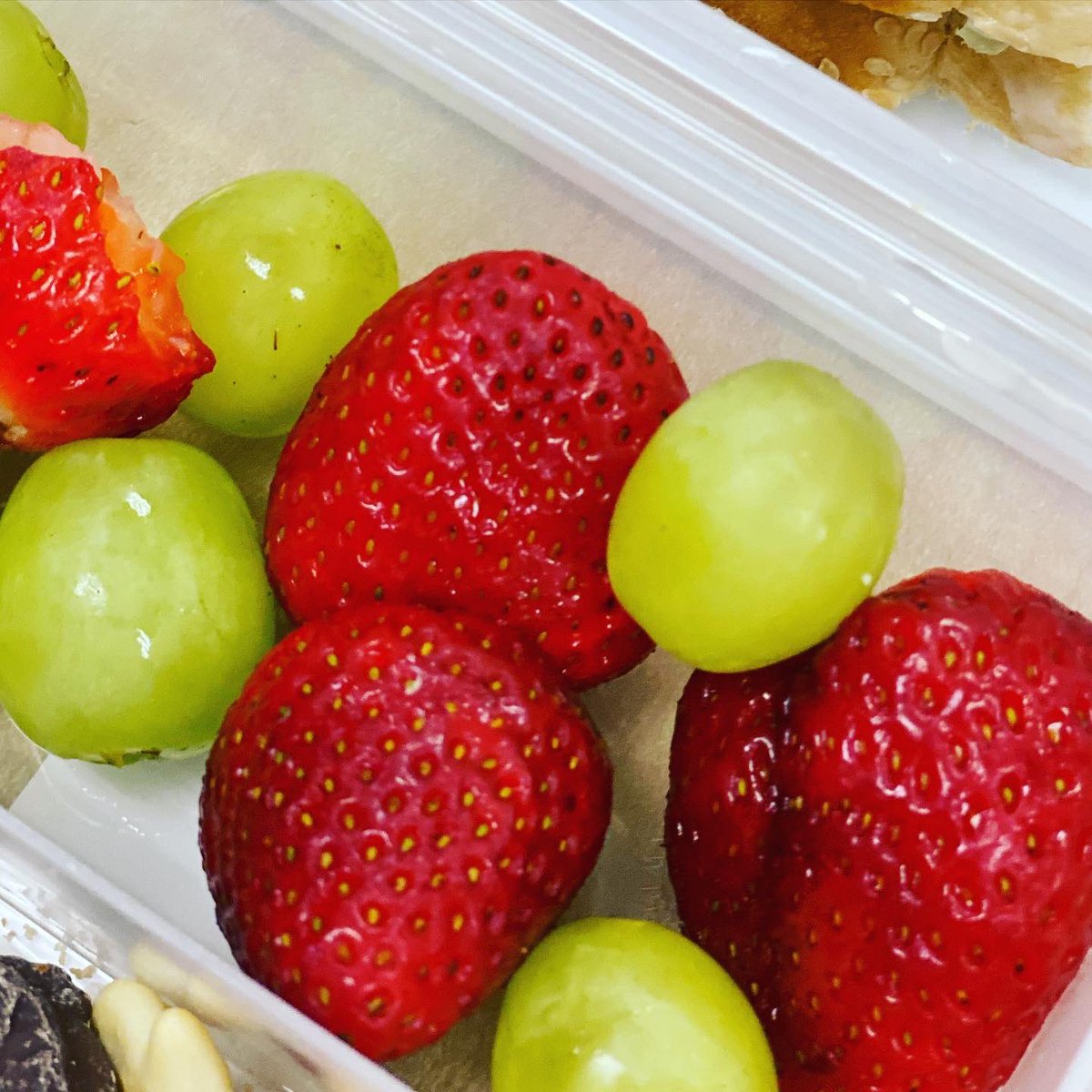 unitycharter's tweet image. Lunch and snacks are important at Unity.  Eating #Vegetarian also helps reduce #greenhousegas emissions like #methane, nitrous oxide and carbon, save water and land resources, while also saving #animals @Sustain_Motown @SJ_Program @VegTimes @vegsoc @go_vegetables @NJPCSA