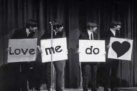 Tal dia como hoy en 1962, en Londres, The Beatles terminan de grabar su primer sencillo, Love Me Do.
