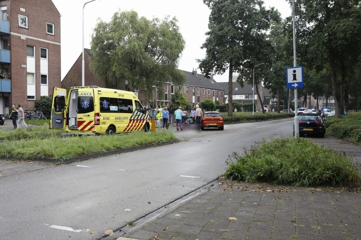 Man zwaargewond afgevoerd na steekpartij in Ede