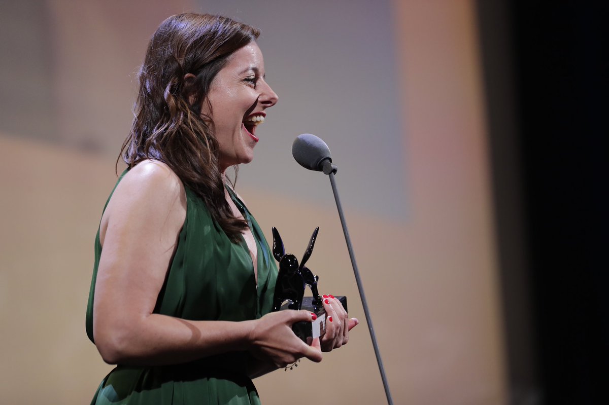 la_Biennale's tweet photo. #BiennaleCinema2021 #Venezia78 #Orizzonti
Premio Orizzonti per la migliore attrice / Orizzonti Award for Best Actress:
Laure Calamy in À PLEIN TEMPS di/by Éric Gravel https://t.co/KsmhmpOjk8