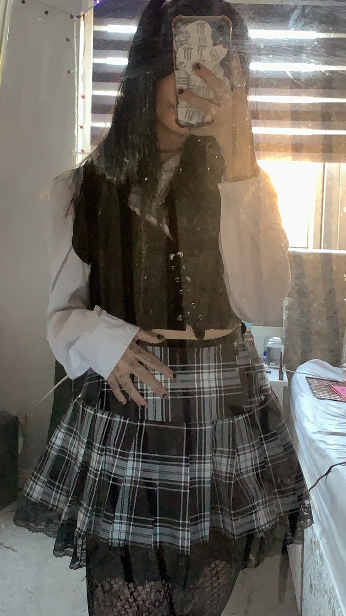 beaucuppless's tweet photo. Ayo fit check for those who asked 🤸🏻‍♀️🕳 https://t.co/vywDzv4gA1
