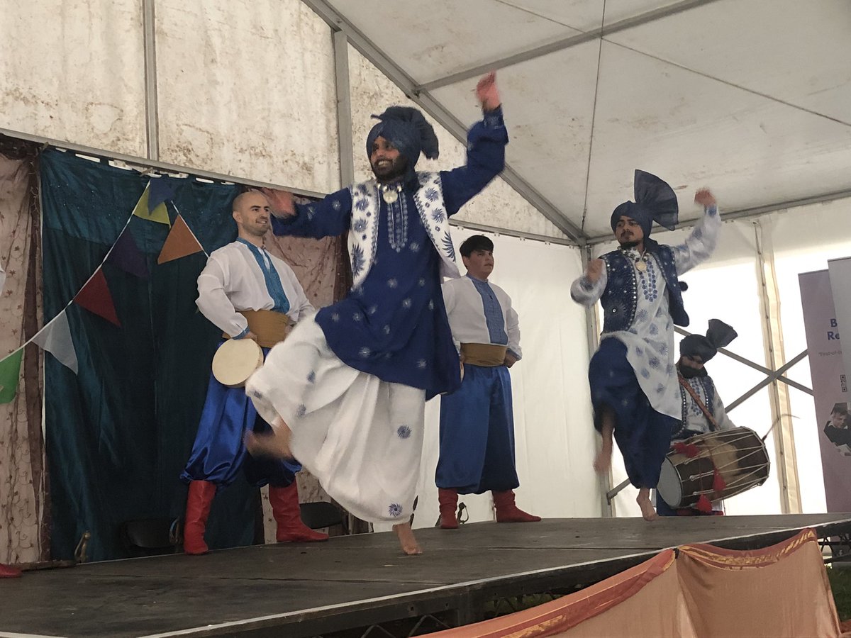 Amy Smith (@32nddanceparty) on Twitter photo Fantastic festival vibes today - back for our 9th year of #TaptonLockFestival @JunctionArtsUK allowing families to get creative & enjoy ‘wow’ moments on their doorstep. Shout out to <a href="/Surtal_Arts/">Surtal Arts</a> <a href="/NachdaSansaar/">Nachda Sansaar</a> & hoverla dance for their #OurPlace21 Cossack & Bhangra dance fusion👏🏼 Fantastic festival vibes today - back for our 9th year of #TaptonLockFestival @JunctionArtsUK allowing families to get creative & enjoy ‘wow’ moments on their doorstep. Shout out to <a href="/Surtal_Arts/">Surtal Arts</a> <a href="/NachdaSansaar/">Nachda Sansaar</a> & hoverla dance for their #OurPlace21 Cossack & Bhangra dance fusion👏🏼
