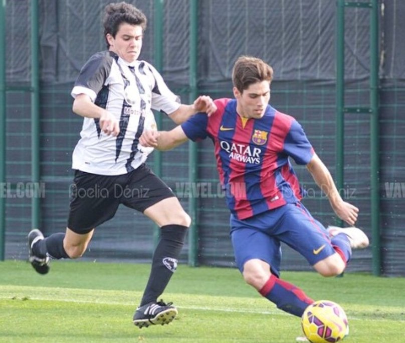 CAblitense's tweet photo. Con el 10 nuestra figura Julen Arellano @julenarellano. Como ya sabréis dejó el fútbol profesional para dedicarse a sus estudios tras pasar por Barça, Athletic, Osasuna y categorías inferiores de @SeFutbol
Con ganas de que se recupere de su lesión para poder disfrutar de su juego https://t.co/Wmc4jHXXWX