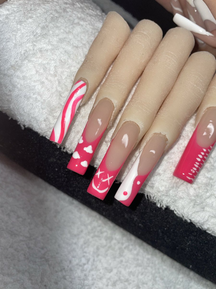 priscillaesom's tweet photo. IG-PRETTYNAILS_BYP https://t.co/N3MDtr69Gn